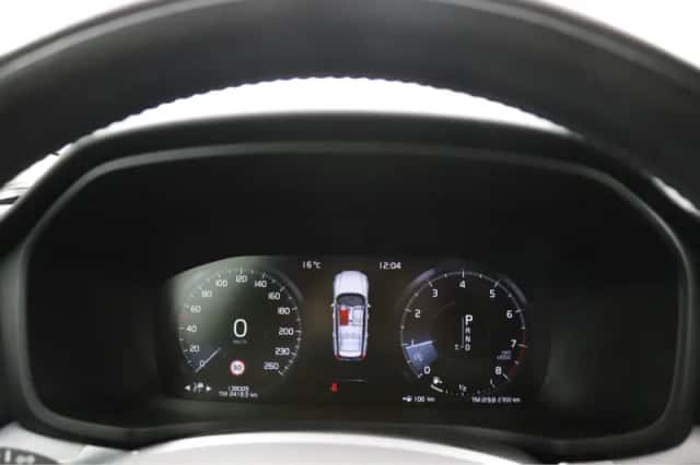 Volvo V60 (2019) thumbnail 10