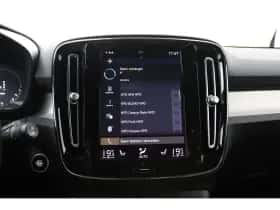 Volvo XC40 (2021) thumbnail 12