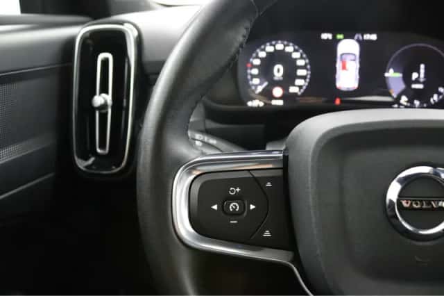 Volvo XC40 (2021) thumbnail 16