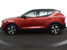Volvo XC40 (2021) thumbnail 3