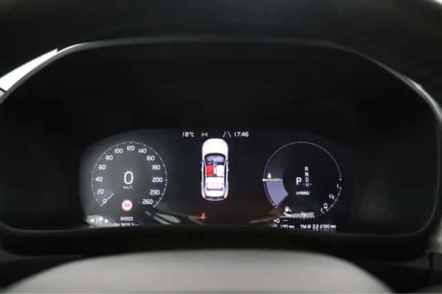 Volvo XC40 (2021) thumbnail 10