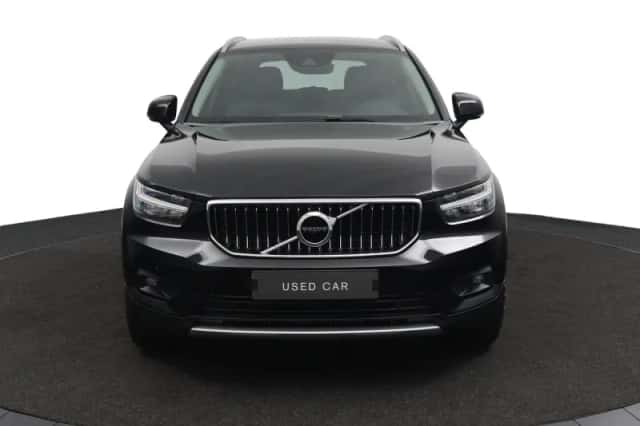 Volvo XC40 (2021) thumbnail 2