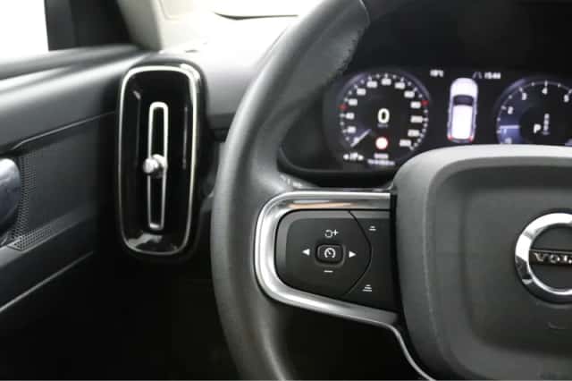 Volvo XC40 (2021) thumbnail 15