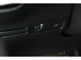 Volvo XC40 (2021) thumbnail 23