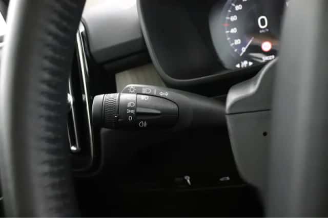 Volvo XC40 (2021) thumbnail 24
