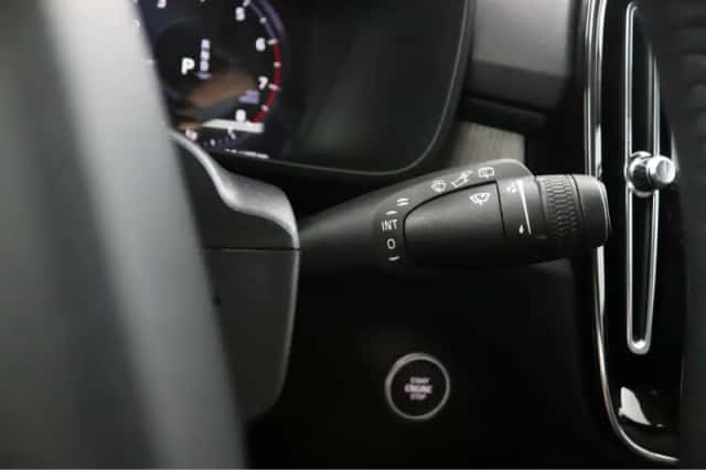 Volvo XC40 (2021) thumbnail 25
