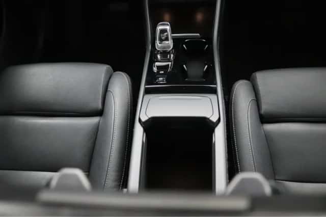 Volvo XC40 (2021) thumbnail 41