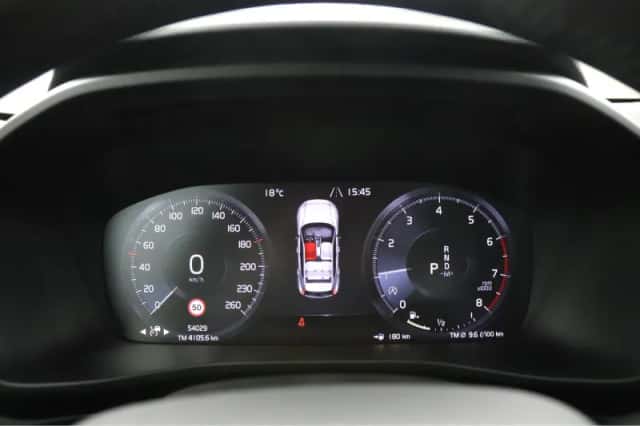 Volvo XC40 (2021) thumbnail 9