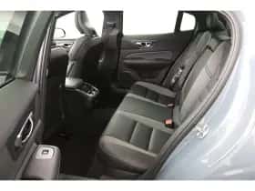 Volvo S60 (2023) thumbnail 11