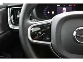 Volvo S60 (2023) thumbnail 17