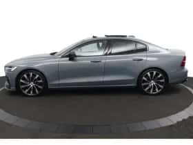 Volvo S60 (2023) thumbnail 3
