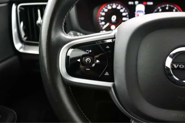 Volvo V60 (2021) thumbnail 15