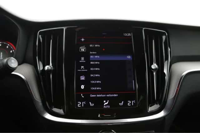 Volvo V60 (2021) thumbnail 19
