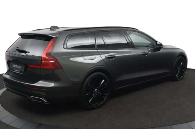 Volvo V60 (2021) thumbnail 3