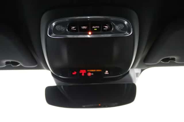 Volvo V60 (2021) thumbnail 33