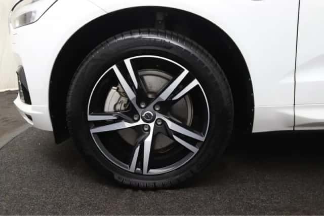 Volvo XC60 (2019) thumbnail 14
