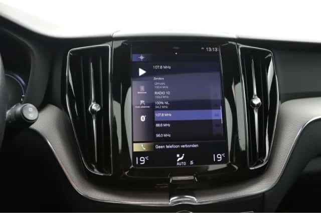 Volvo XC60 (2019) thumbnail 21