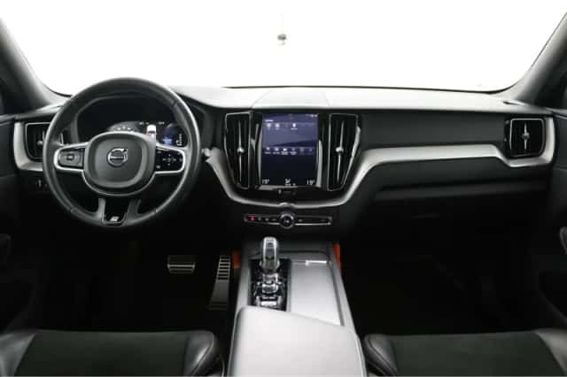 Volvo XC60 (2019) thumbnail 4