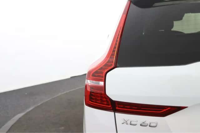 Volvo XC60 (2019) thumbnail 34