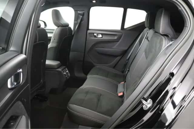 Volvo XC40 (2022) thumbnail 14