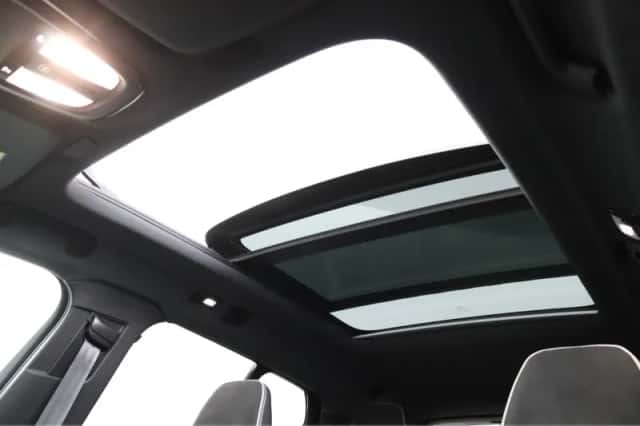 Volvo XC40 (2022) thumbnail 15