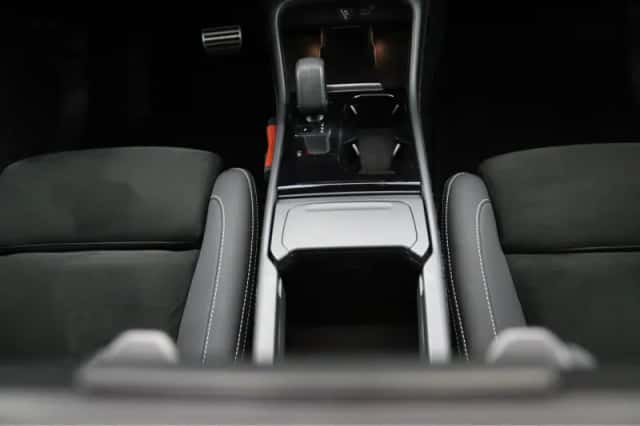 Volvo XC40 (2022) thumbnail 16