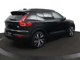 Volvo XC40 (2022) thumbnail 3