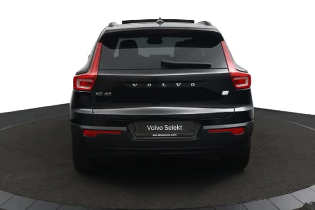 Volvo XC40 (2022) thumbnail 38