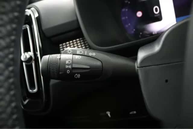 Volvo XC40 (2022) thumbnail 43