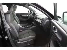 Volvo XC40 (2022) thumbnail 8