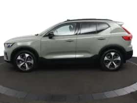 Volvo XC40 (2024) thumbnail 2