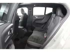 Volvo XC40 (2024) thumbnail 14