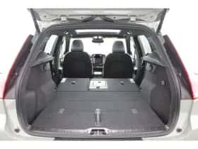 Volvo XC40 (2024) thumbnail 23