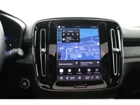 Volvo XC40 (2024) thumbnail 5