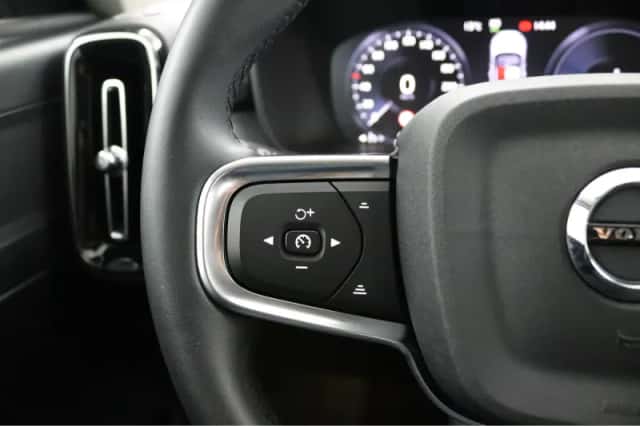 Volvo XC40 (2022) thumbnail 13
