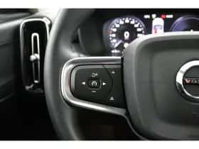 Volvo XC40 (2022) thumbnail 13