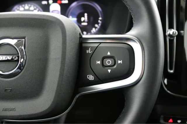 Volvo XC40 (2022) thumbnail 15