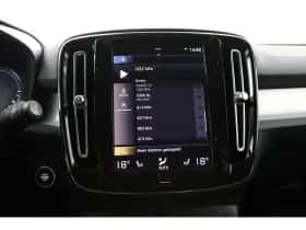 Volvo XC40 (2022) thumbnail 35