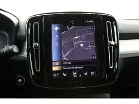 Volvo XC40 (2022) thumbnail 5