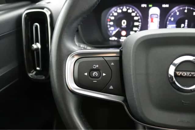 Volvo XC40 (2021) thumbnail 14