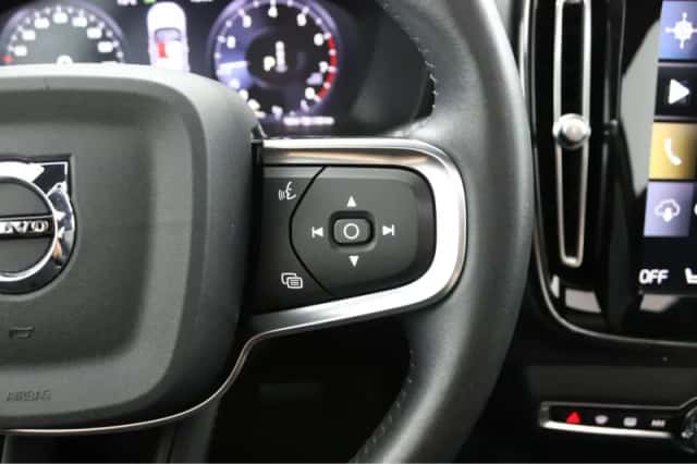 Volvo XC40 (2021) thumbnail 15