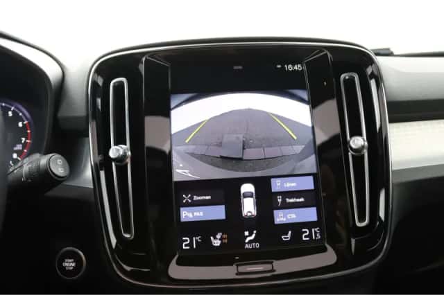 Volvo XC40 (2021) thumbnail 18