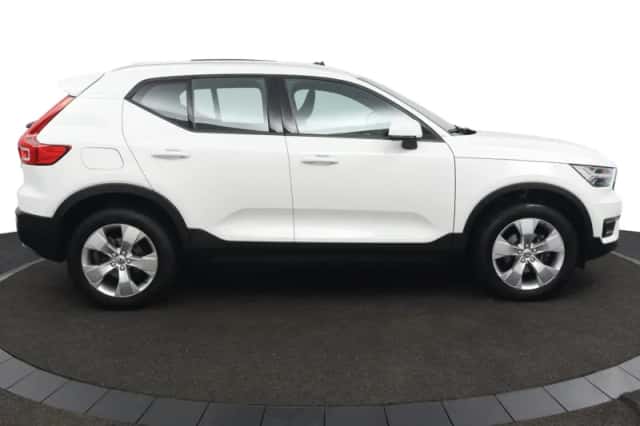 Volvo XC40 (2021) thumbnail 23