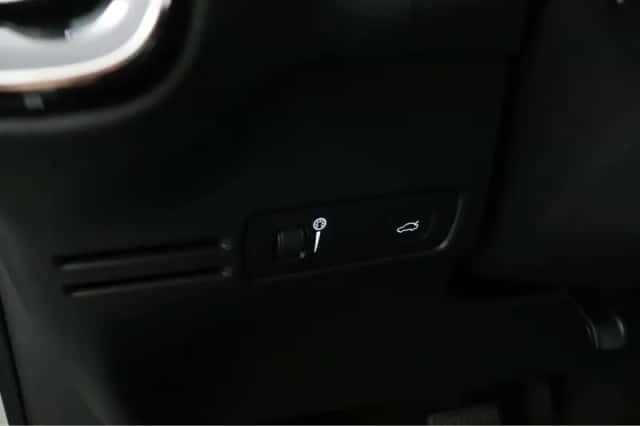 Volvo XC40 (2021) thumbnail 28