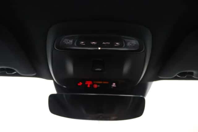 Volvo XC40 (2021) thumbnail 31