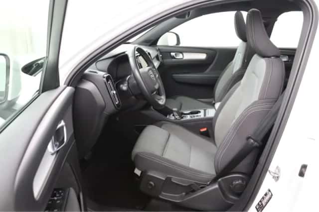 Volvo XC40 (2021) thumbnail 6