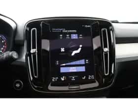 Volvo XC40 (2021) thumbnail 8