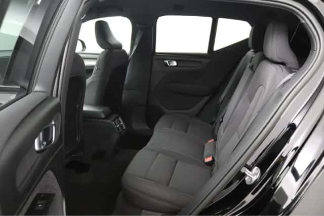 Volvo XC40 (2022) thumbnail 12