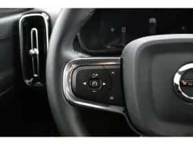 Volvo XC40 (2022) thumbnail 15