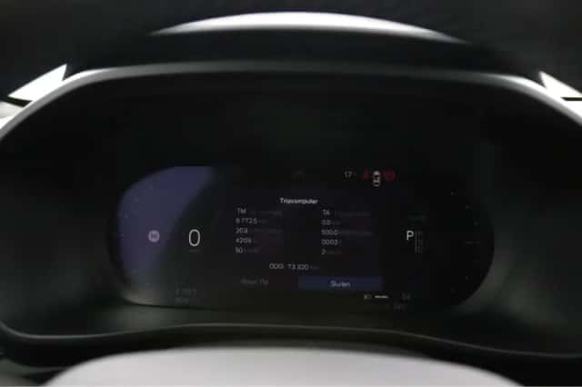 Volvo XC40 (2022) thumbnail 16